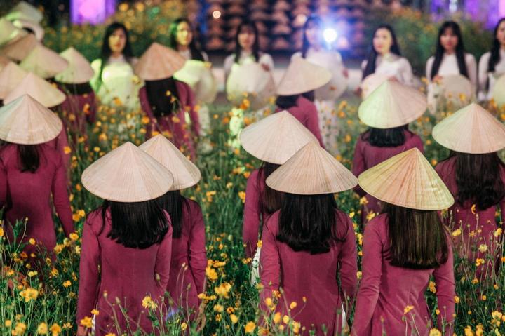 Hotspot Matrix và xu hướng áo blouse