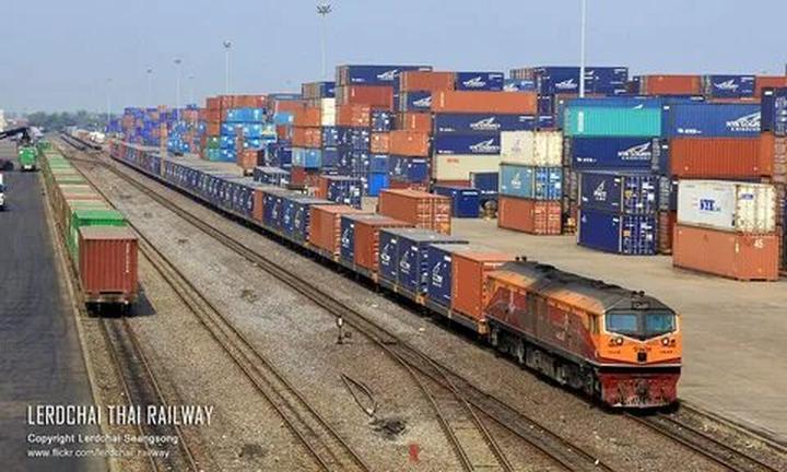 Nội dung: Mùa hè đang đến và với nó, xu hướng mới về áo vai bèo đang ngày càng trở nên